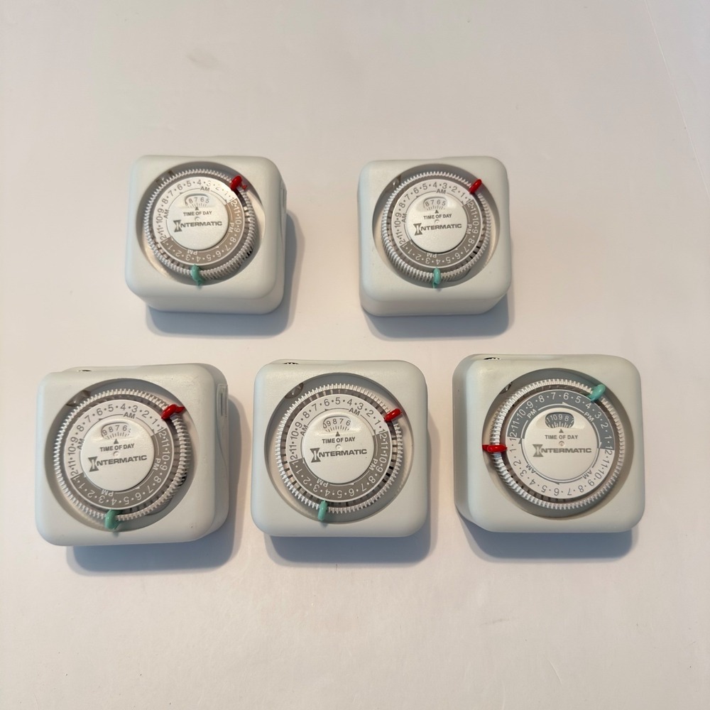 Lot of 5 Intermatic TN111 Time-All Mechanical Indoor Plug-In Outlet Timers White